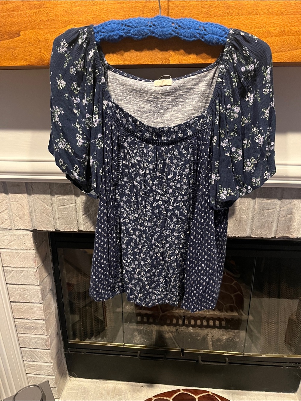 Navy Floral Puff-Sleeve Peasant Top